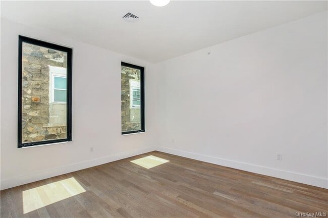 Photo - 708 Saw Mill River Rd Unit 2B