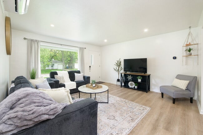 Photo - 6484 Aylesworth Dr Unit ID1061104P