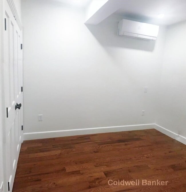 Photo - 1776 Beacon St Unidad B