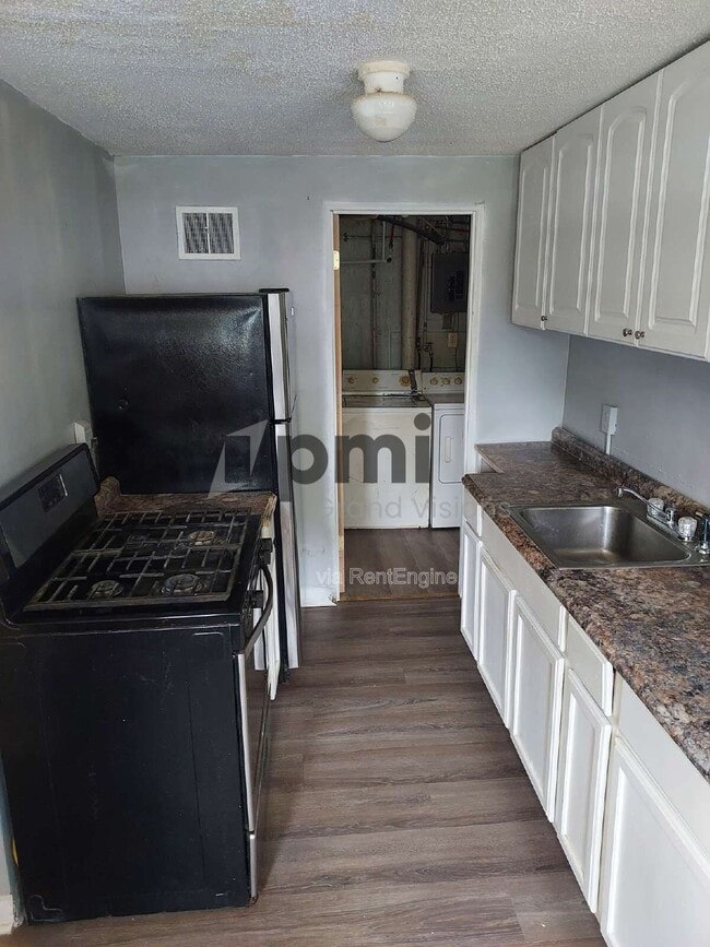 Photo - 328 E Kellar Ln