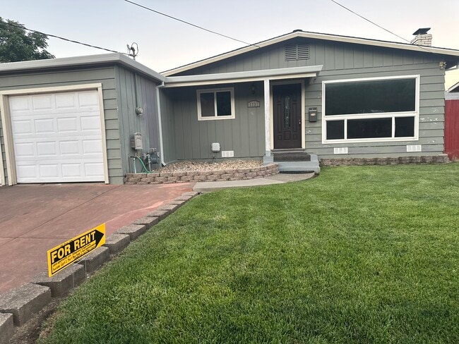 Photo - 1331 Rose Ave