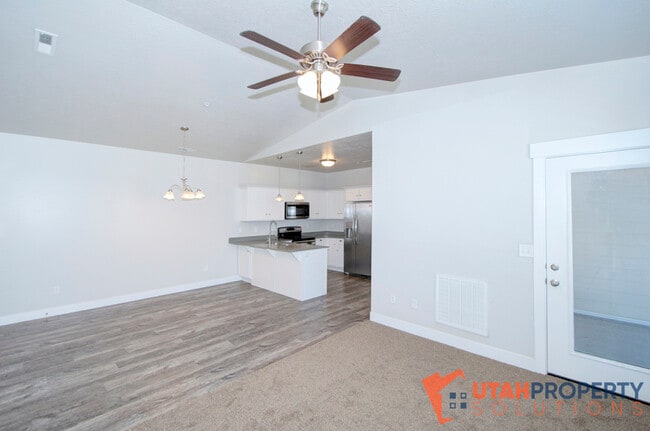 Photo - 626 N Sun Peak Dr