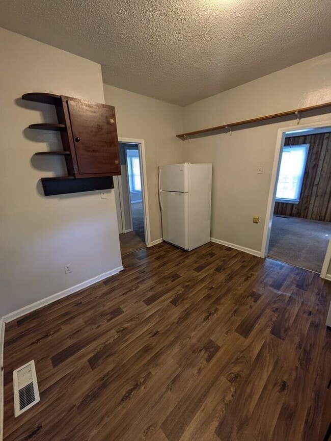 Photo - 3BD/1BA Single Family Home in Hickory