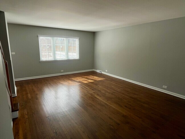 Photo - 1332 Greenwillow Ln