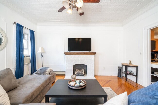 Photo - 516 Adams St Condo Unit 4