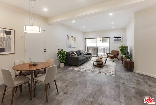 Photo - 1440 Veteran Ave Unit 220