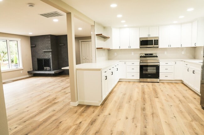 12310 67th Ave Ct E