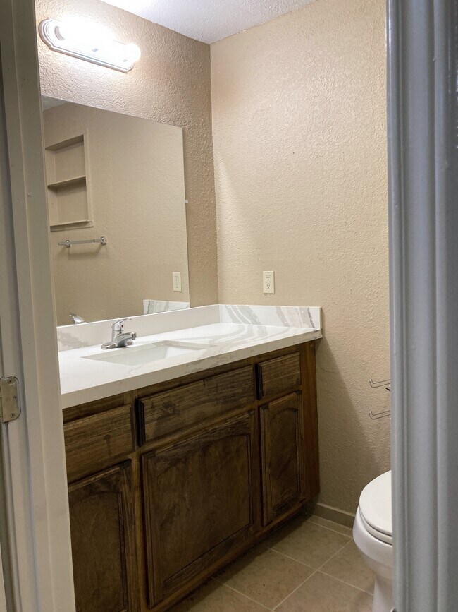 Photo - 2113 W Barcelona Ave