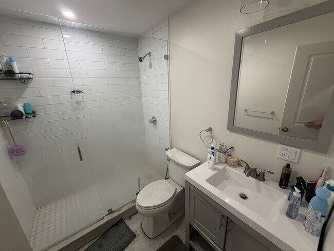 Photo - 301-305-305 Dudley St Unidad 2
