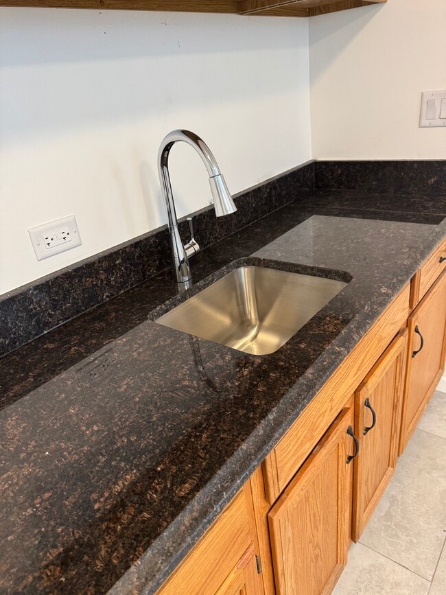 Photo - 443 Jefferson Ave Unit #3 - 1 bed 1 bath