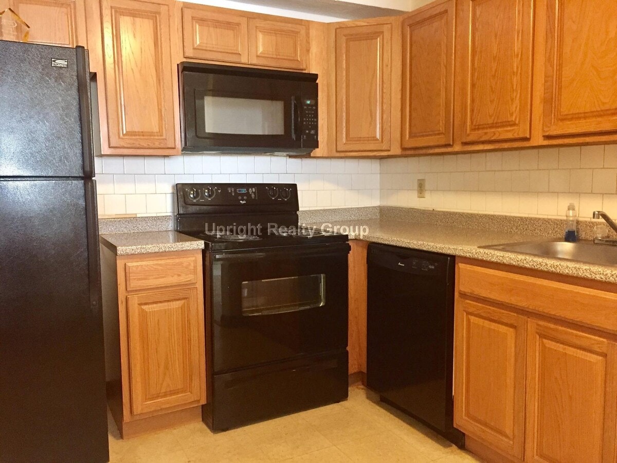 Photo - Central Village Unidad W17