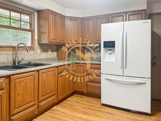 Photo - 1110 Lourdes Ave