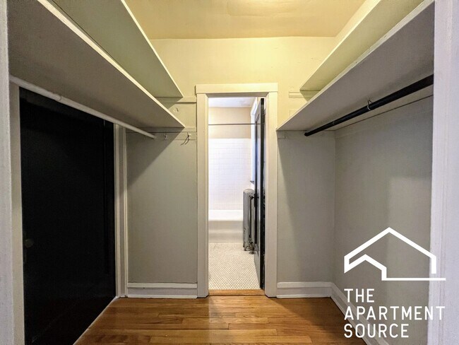 Photo - 2122 W Ainslie St Unidad 1