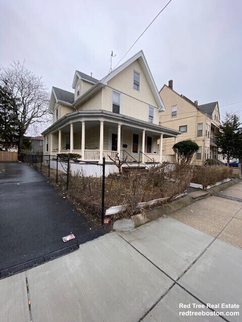 Photo - 14 Reedsdale St