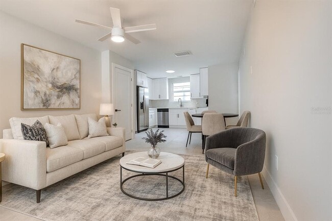 Building Photo - 5039 N Beach Rd