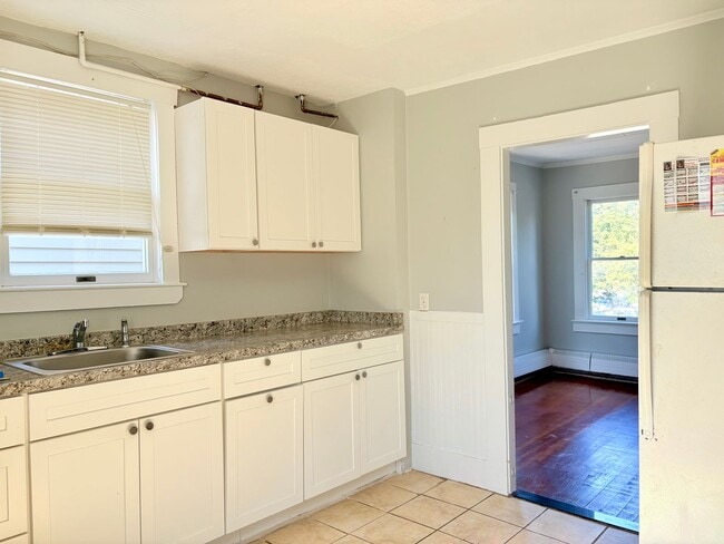 Building Photo - 46-48 Friend Street Unit 2 Rental