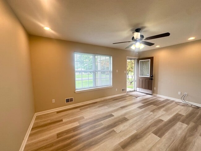 Photo - Updated Brick Ranch in Mt. Washington
