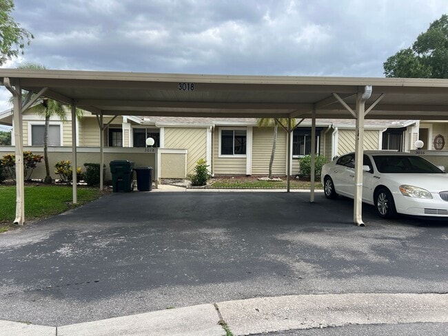 Building Photo - 3bd/2ba, double carport; Heron Lakes Association Unit 4B
