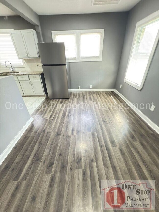 Photo - Beautiful 3 Bedroom 1 Bathroom Home in Kansas City!