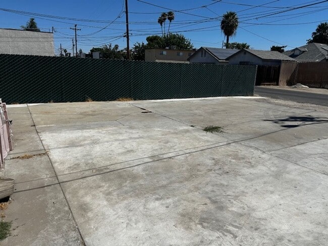 Photo - Private 1 Bed, 1 Bath Unit