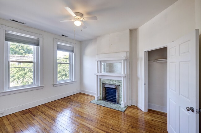 Photo - 800 W Clay St