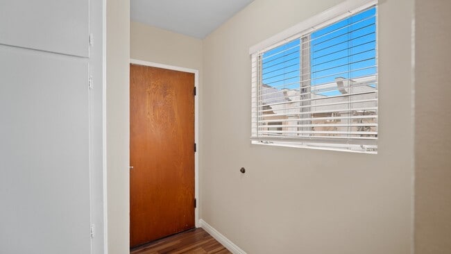 Photo - 124-126 4th Street Duplex Apartment Unit 126