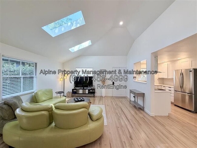 Photo - 16661 SW Lake Forest Blvd