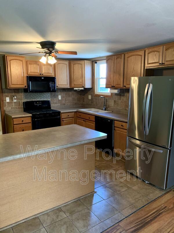 Photo - 515 Nickellane Ave