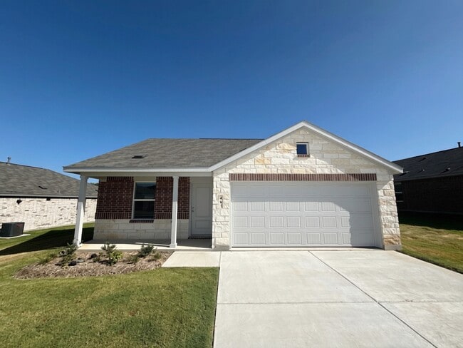 Building Photo - 401 Meadows Ln