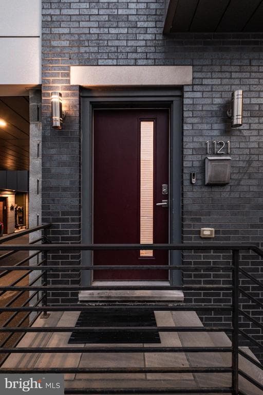 Photo - 1121 Earl St