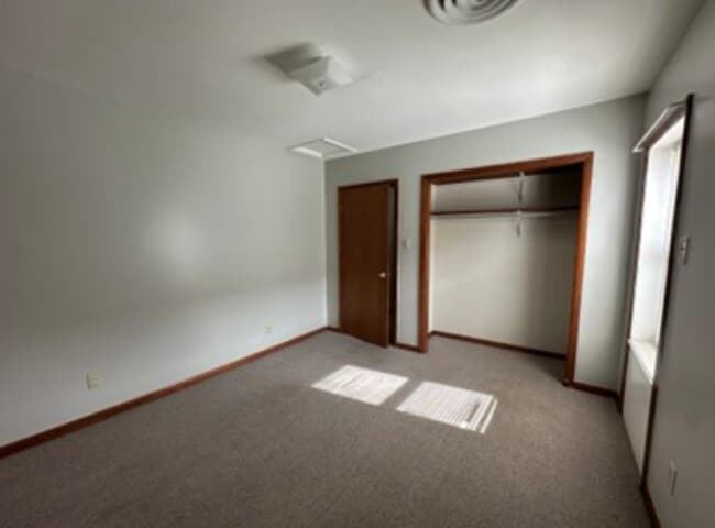 Photo - 7.5 S Limestone