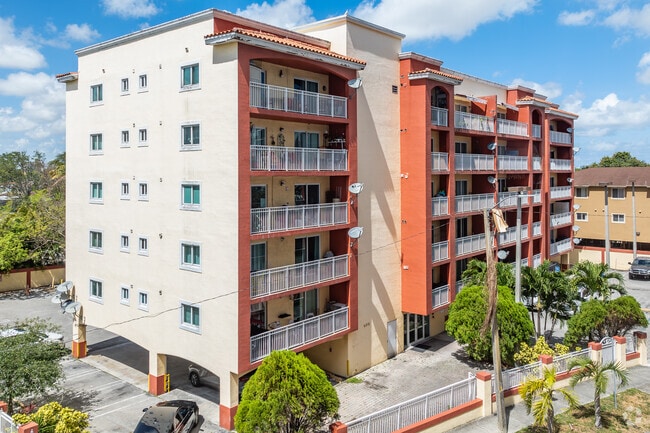 Photo - Camaguey Plaza