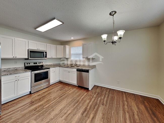 Photo - 7450 Sterling Springs Way