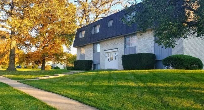 Photo - Carriage House Apartments LLC