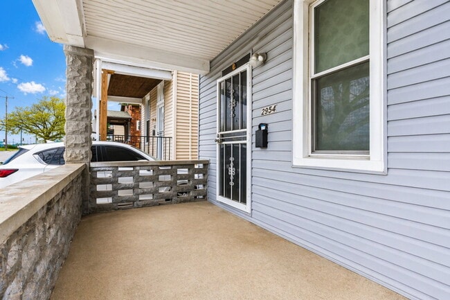 Photo - 2954 Central Pkwy