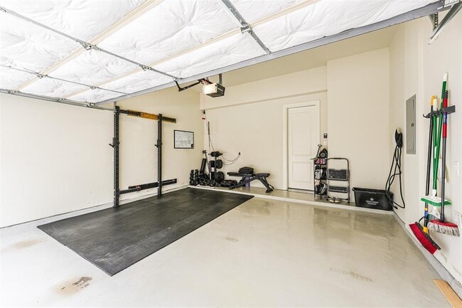 Photo - 5209 Allen St