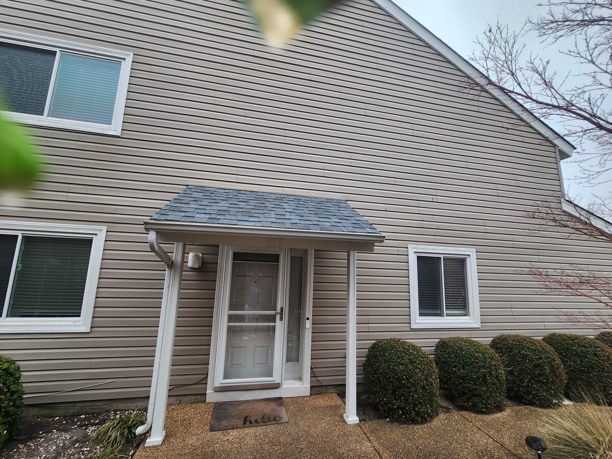 Photo - 4004 Lake Ridge Cir