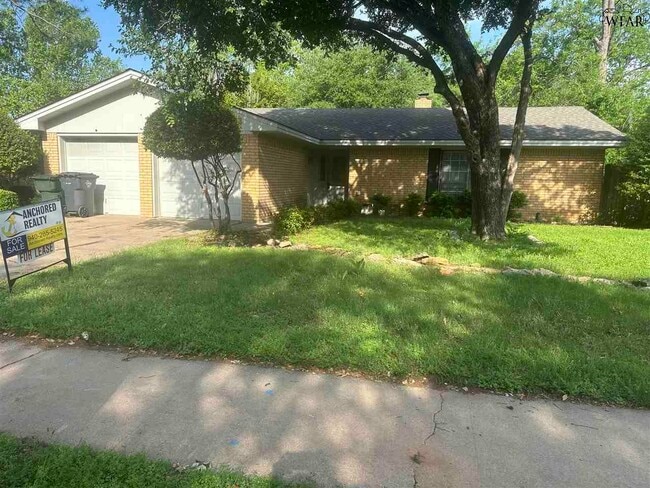 Photo - 2616 Elmwood Ave Casa