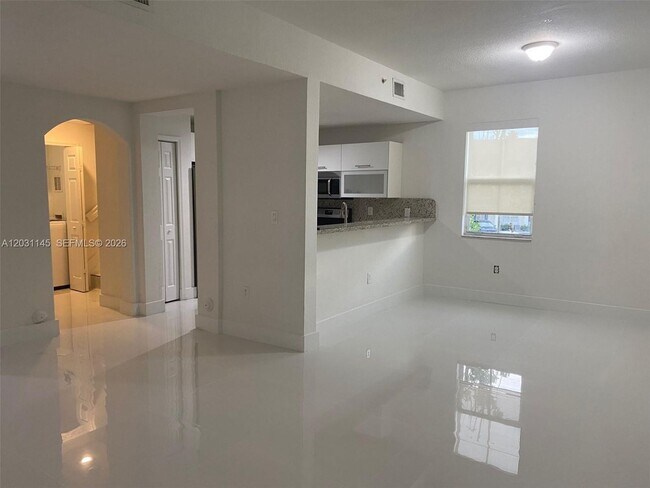 Photo - 11201 NW 83rd St