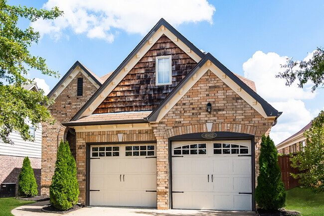 Building Photo - 4902 Longleaf Oak Cove