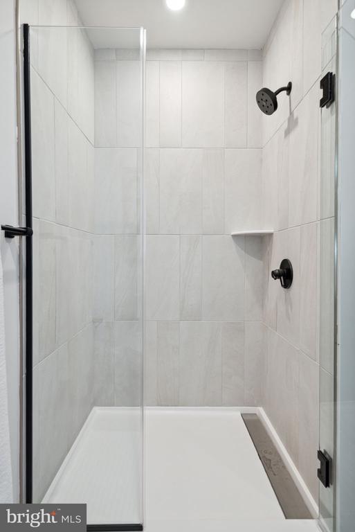 Photo - 1705 N American St