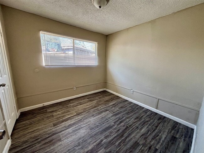 Photo - 5610 Drakestone Blvd