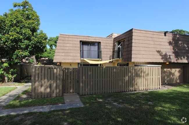 Building Photo - 606 6th Ct Rental