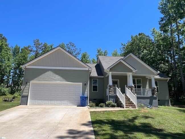 Building Photo - 103 Angler Dr