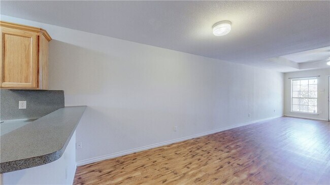 Photo - 1005 Crepe Myrtle Ct