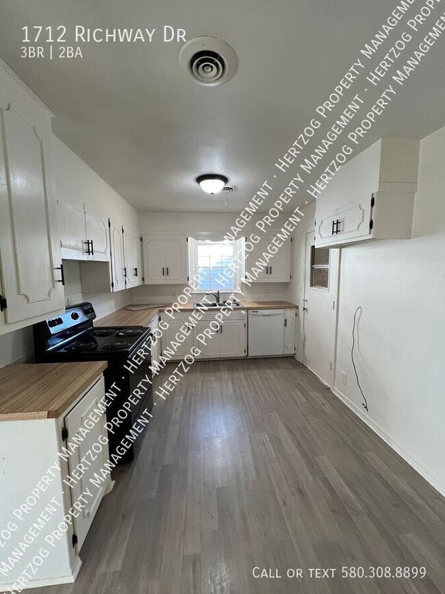 Photo - 1712 Richway Dr