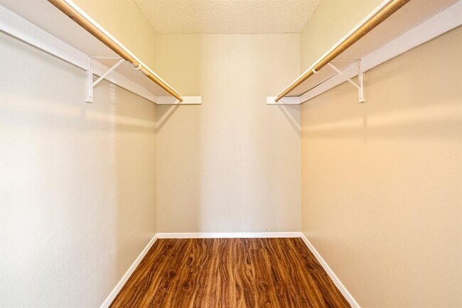 Photo - 301 Craddock Ave