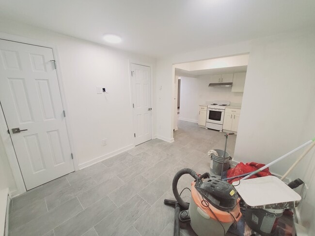 Photo - 47 Lindale St Unit B