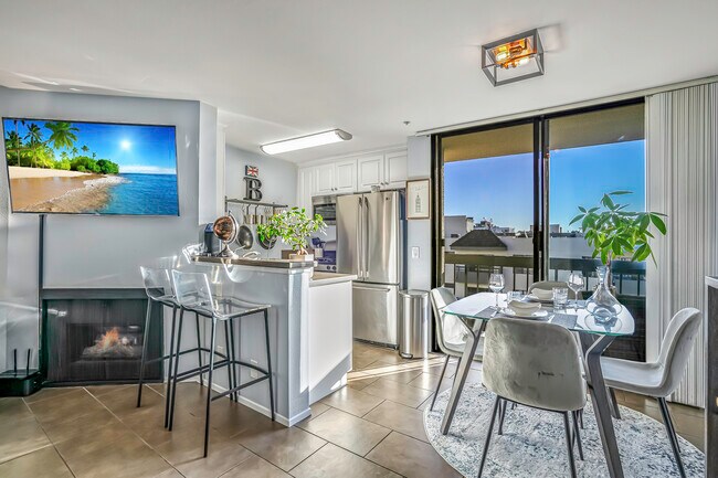 Photo - 7320 Hawthorn Ave Unit #315