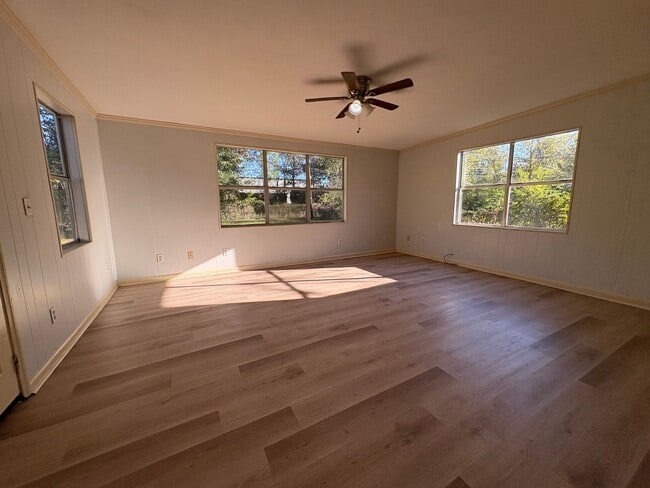 Photo - Gorgeous 3 bedroom/1 bath home with living...